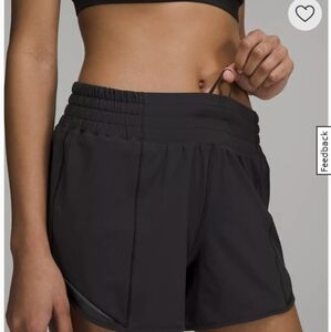 Lululemon Hotty Hot shorts 4"